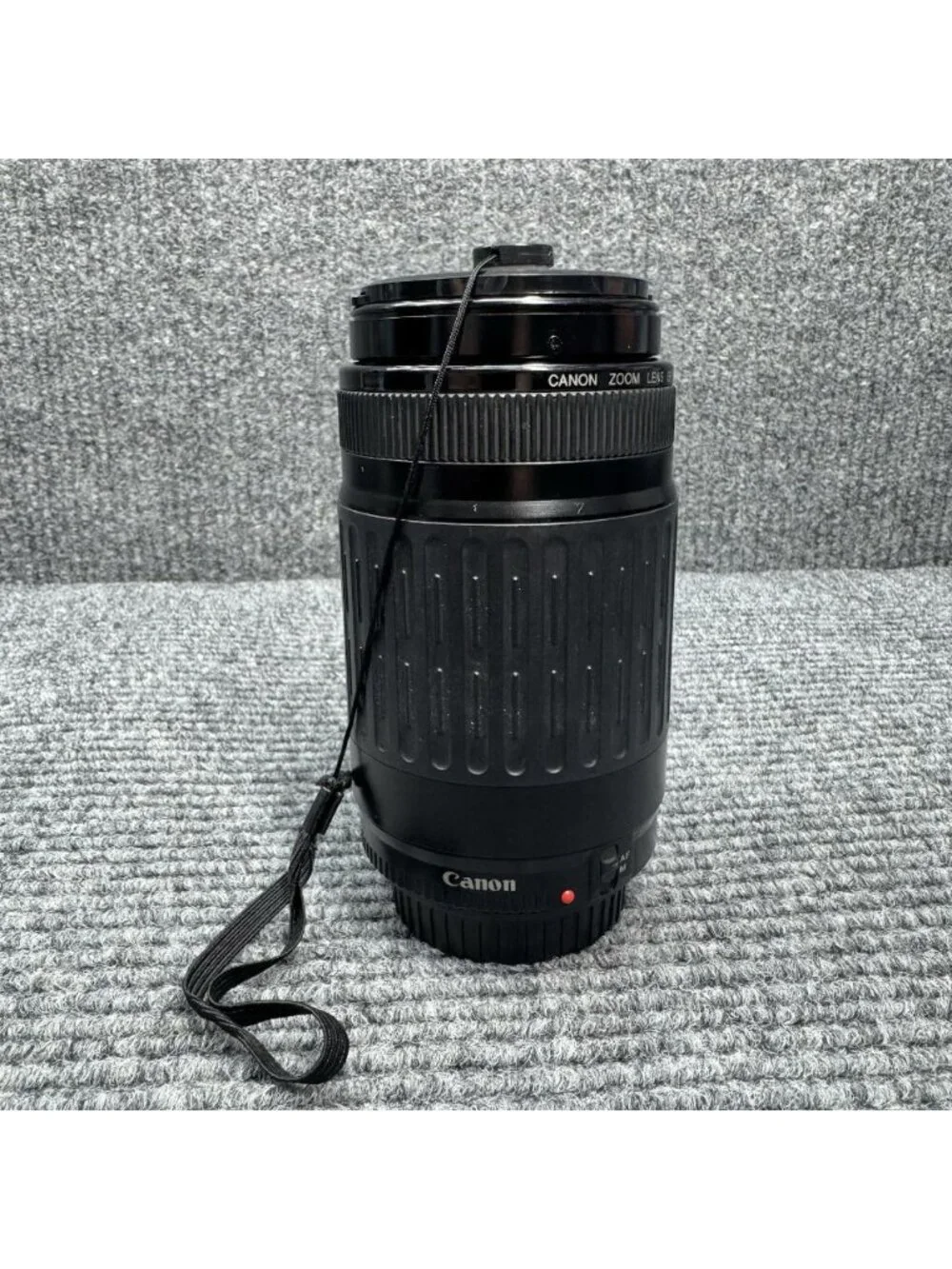 CANON ZOOM LENS EF 75-300mm 1:4-5.6 + Caps
